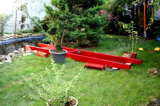 Querbalken verbinden die Brückenträger